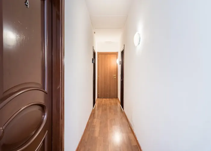 Piramide Πανσιόν